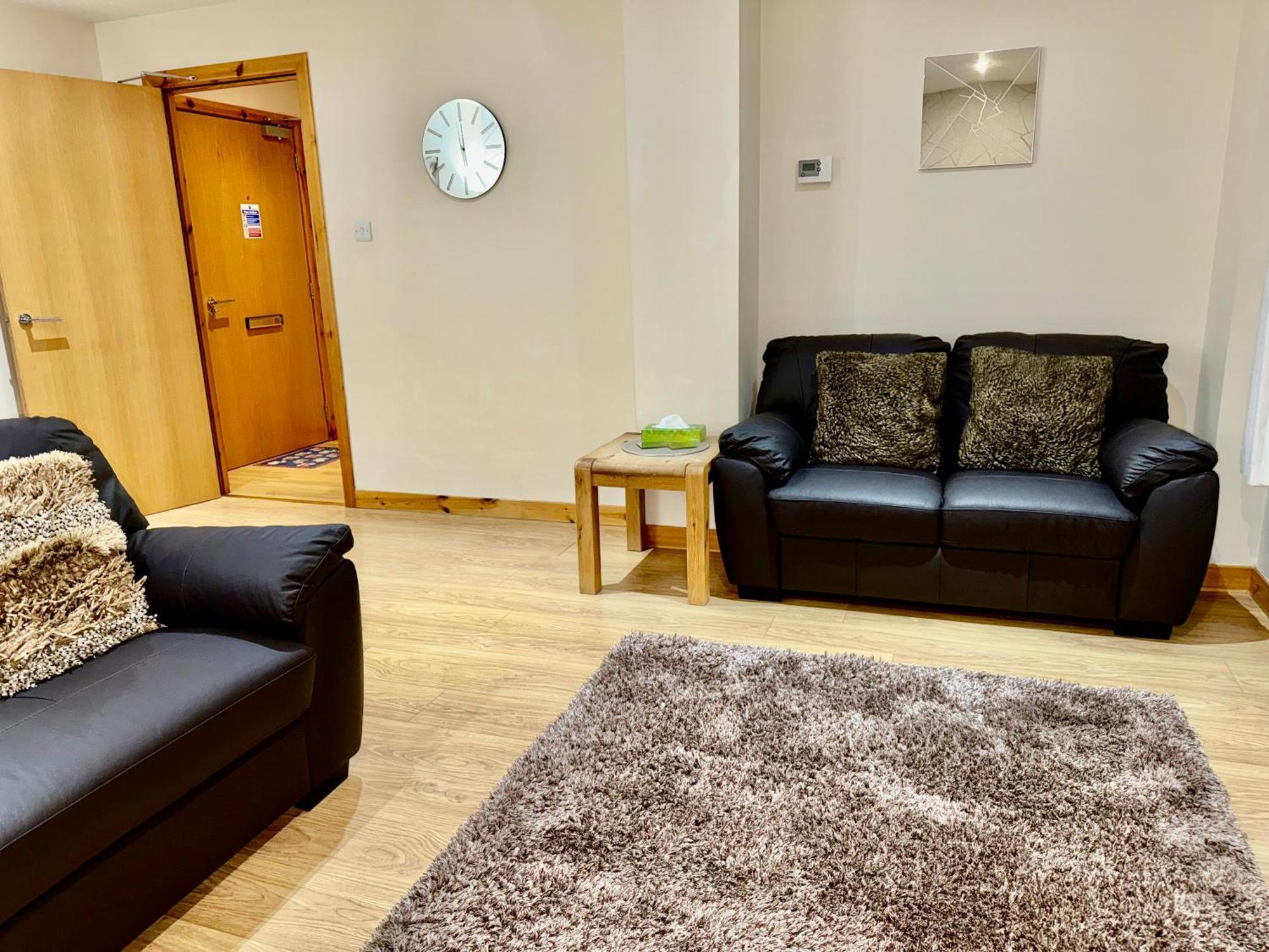 Azim And Suzi'S City Centre Apartment אינברנס מראה חיצוני תמונה
