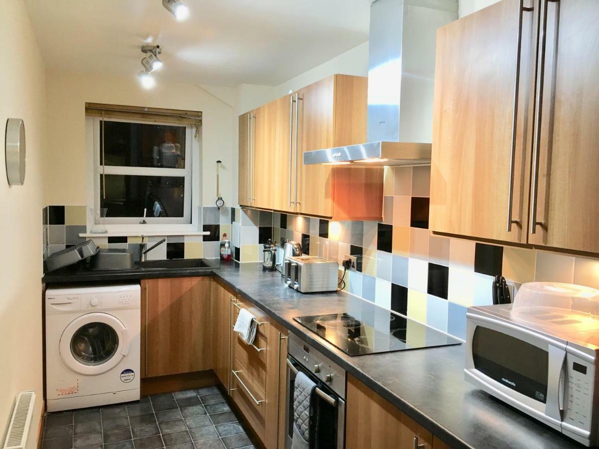 Azim And Suzi'S City Centre Apartment אינברנס מראה חיצוני תמונה